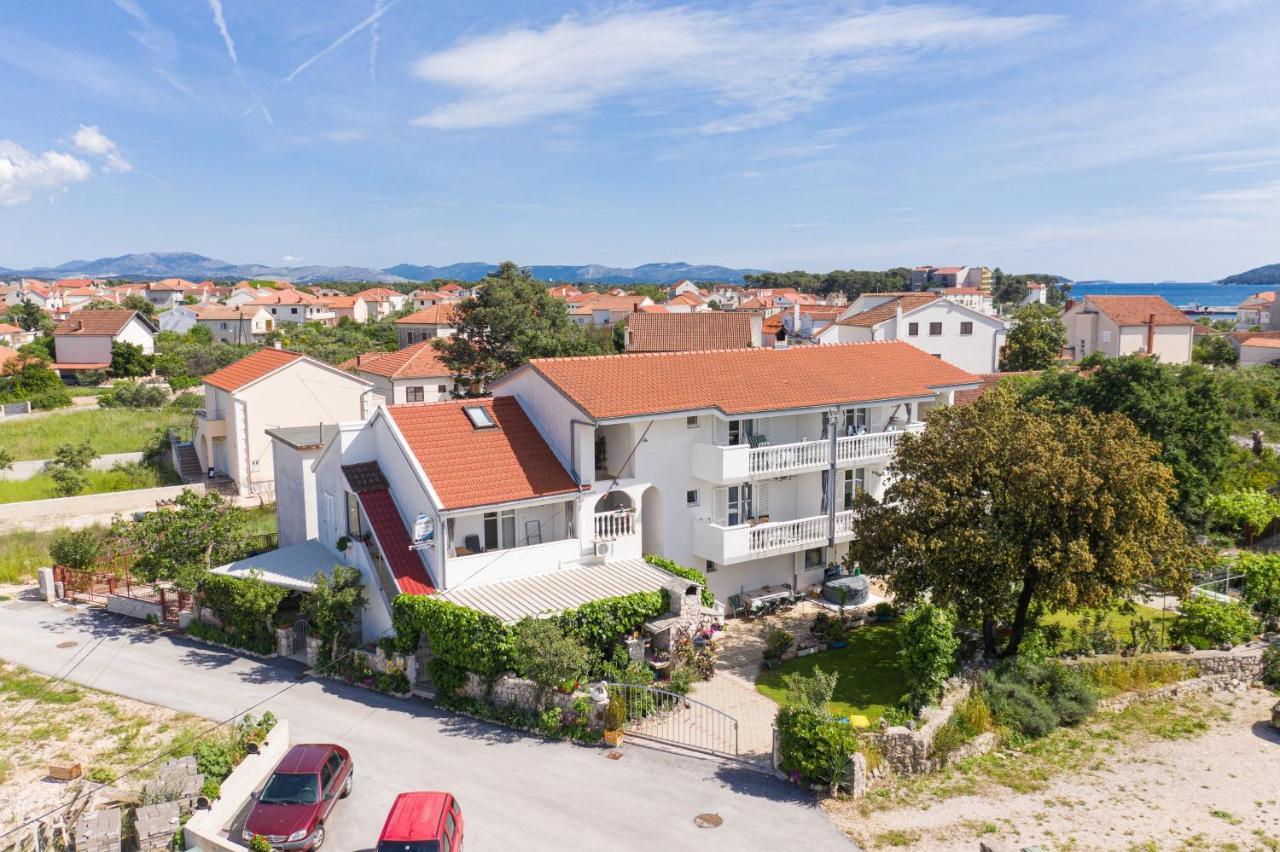Apartments With A Parking Space Zablace, Sibenik - 4219 外观 照片