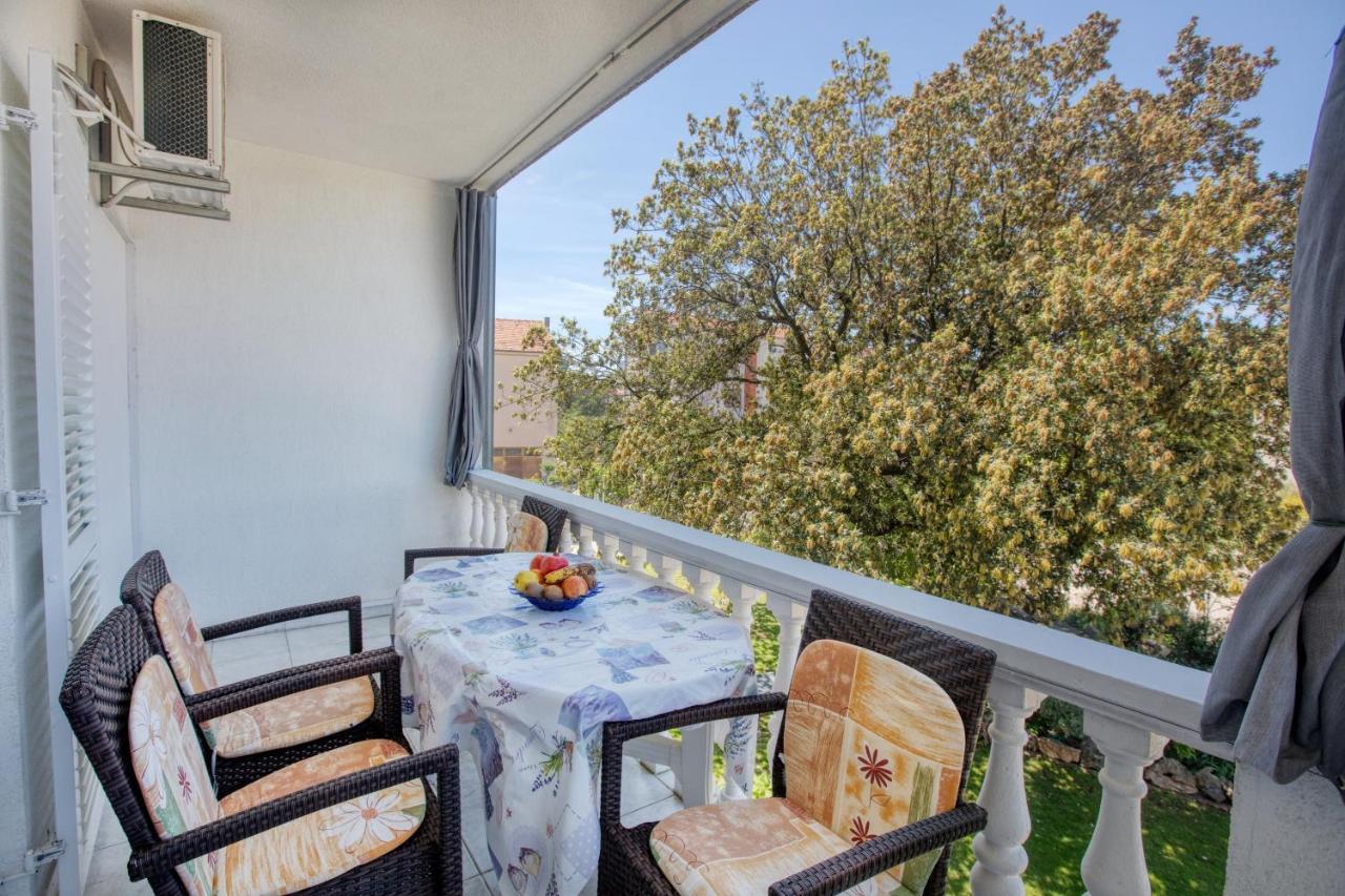 Apartments With A Parking Space Zablace, Sibenik - 4219 外观 照片