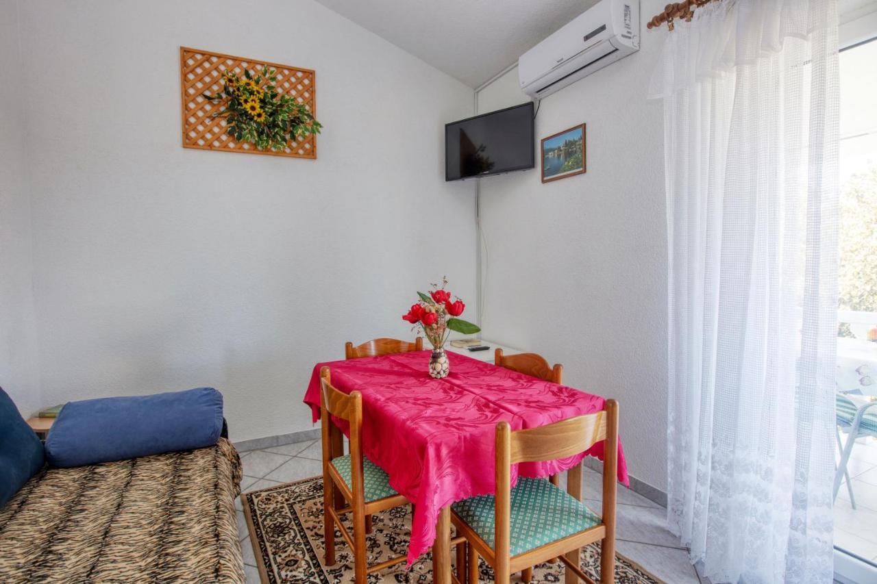 Apartments With A Parking Space Zablace, Sibenik - 4219 外观 照片