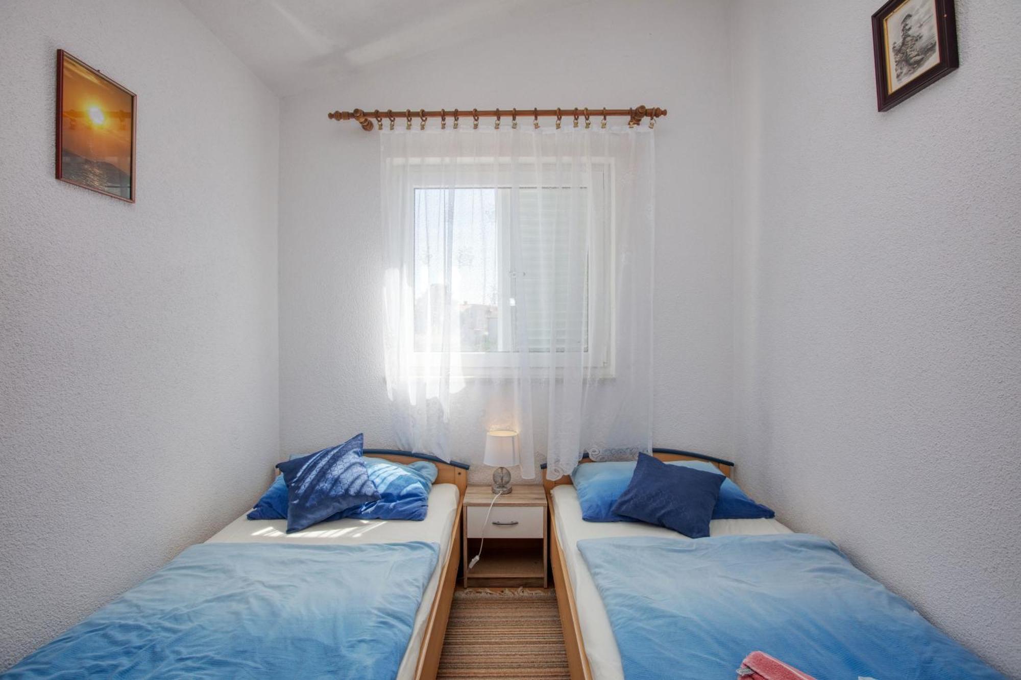 Apartments With A Parking Space Zablace, Sibenik - 4219 客房 照片