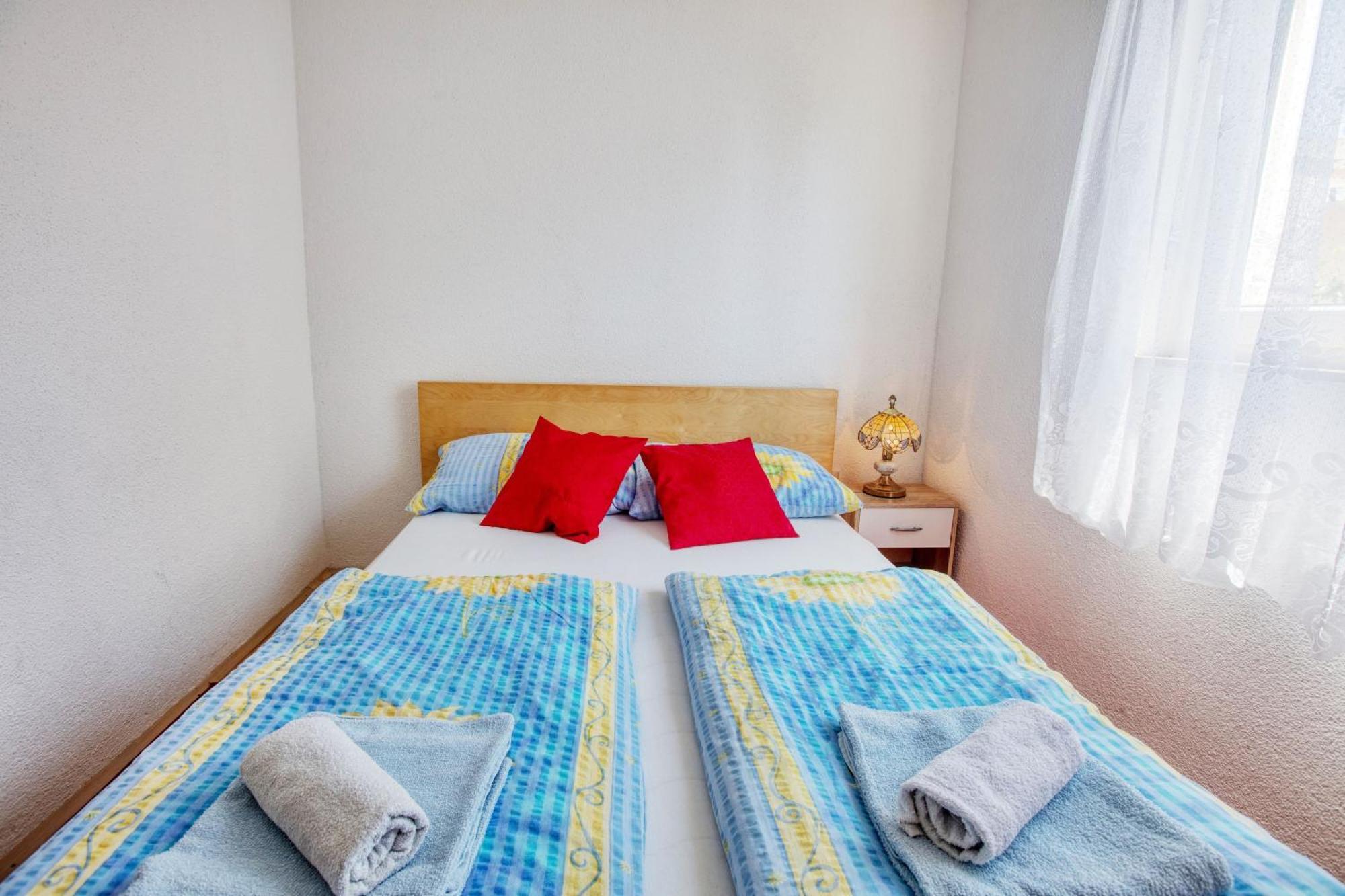 Apartments With A Parking Space Zablace, Sibenik - 4219 客房 照片